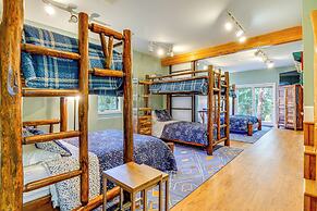 Mtn-view Breck Home w/ Hot Tub ~ 1 Mi to Ski Lift!