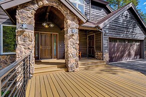 Mtn-view Breck Home w/ Hot Tub ~ 1 Mi to Ski Lift!