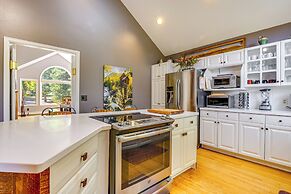 Mtn-view Breck Home w/ Hot Tub ~ 1 Mi to Ski Lift!