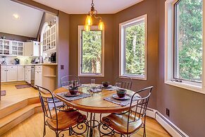 Mtn-view Breck Home w/ Hot Tub ~ 1 Mi to Ski Lift!