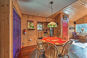 North Carolina Escape w/ Deck, Grill & Fire Pit!