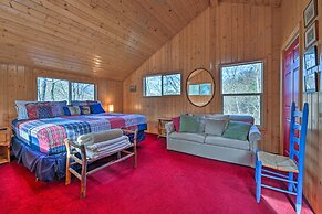 North Carolina Escape w/ Deck, Grill & Fire Pit!