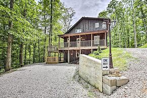 Rogers Cabin w/ Private Hot Tub & Movie Room!