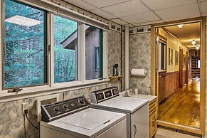 River Access + Mtn Views: Cullowhee Lodge!