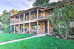 River Access + Mtn Views: Cullowhee Lodge!