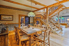 River Access + Mtn Views: Cullowhee Lodge!