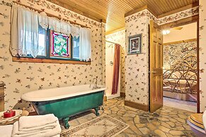 River Access + Mtn Views: Cullowhee Lodge!