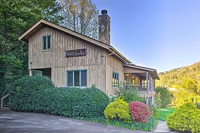 River Access + Mtn Views: Cullowhee Lodge!
