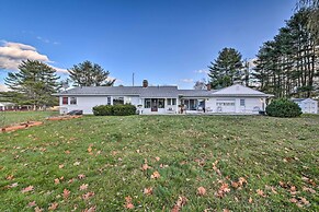Peaceful Maine Home w/ Patio: Ocean Inlet Getaway!