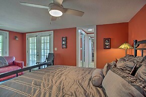 Lovely Pottsboro Home w/ Patio & Fire Pits!