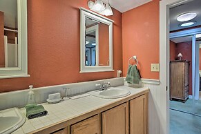 Lovely Pottsboro Home w/ Patio & Fire Pits!