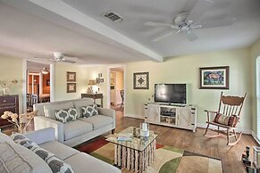 Lovely Pottsboro Home w/ Patio & Fire Pits!