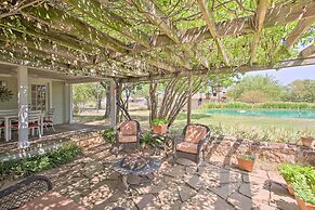 Lovely Pottsboro Home w/ Patio & Fire Pits!