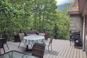 Spacious Mcgaheysville Family Retreat w/ Game Room