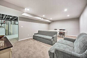 Homey Duplex - 10 Mi to Downtown Grand Rapids!
