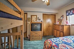 Branson Condo w/ Views: 2 Mi to Silver Dollar City