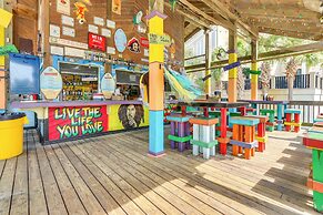 Walk to Beach: Hilton Head Resort Condo w/ Pools!