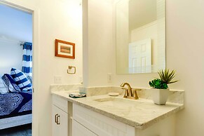 Walk to Beach: Hilton Head Resort Condo w/ Pools!