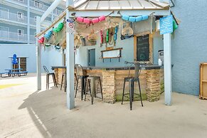 Walk to Beach: Hilton Head Resort Condo w/ Pools!