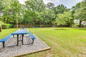 Walk to Beach: Hilton Head Resort Condo w/ Pools!