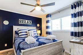 Walk to Beach: Hilton Head Resort Condo w/ Pools!