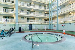 Walk to Beach: Hilton Head Resort Condo w/ Pools!