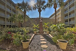 Walk to Beach: Hilton Head Resort Condo w/ Pools!