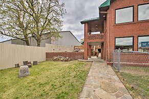 Lakefront Gem w/ Docks in Hot Springs!