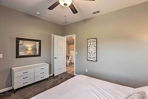 Airy Tallahassee Condo ~ 5 Mi to Downtown!