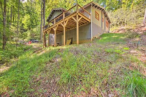 Otto Mountain Cabin Near Hiking w/ Fire Pit & Deck