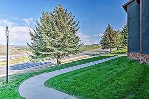Walkable Park City Condo w/ Pool & Hot Tub!