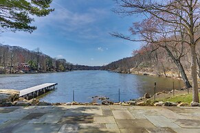 Serene Hopatcong Cottage w/ 50-foot Dock!