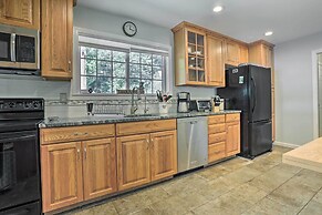 Serene Hopatcong Cottage w/ 50-foot Dock!