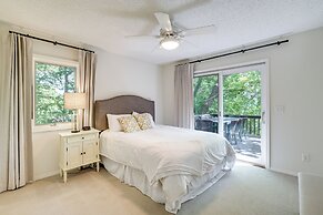 The Bella Vista Lakeside Treehouse: Dock & Kayaks!