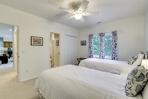 The Bella Vista Lakeside Treehouse: Dock & Kayaks!