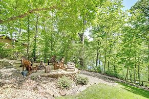 The Bella Vista Lakeside Treehouse: Dock & Kayaks!