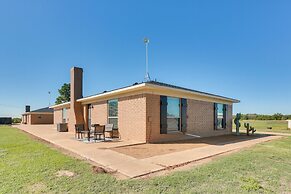 Ranch Getaway With Pool and Horse Stall Access!