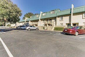 Hilton Head Condo: Walk to Coligny Beach & Plaza!