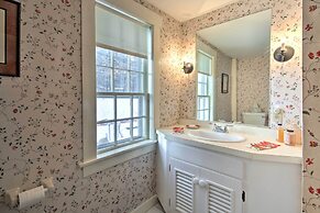 Historic Bradford Home - 8 Mi to Mount Sunapee!