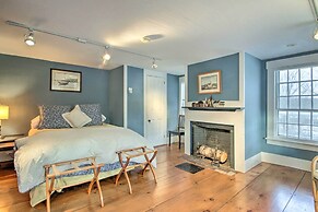 Historic Bradford Home - 8 Mi to Mount Sunapee!