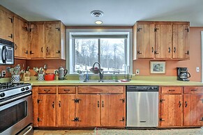 Historic Bradford Home - 8 Mi to Mount Sunapee!