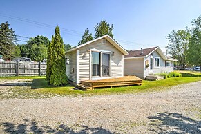 Adorable Tiny Cottage 6 w/ Dock on Crooked Lake