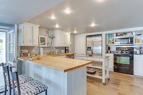 'cliff View Haven' Rocky Mount Gem w/ Deck!