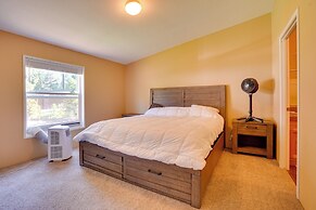 Lovely Detroit Home w/ Deck - Walk to Town!