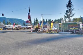 Lovely Detroit Home w/ Deck - Walk to Town!