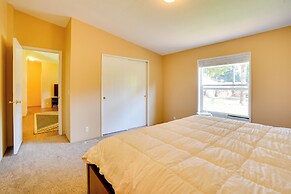 Lovely Detroit Home w/ Deck - Walk to Town!