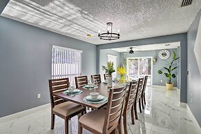 Modern Clearwater Home w/ Deck: 9 Mi to Beach