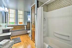 Lisle Apt: Fireplace & Stained Glass Windows!