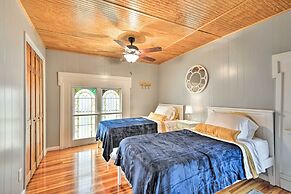 Lisle Apt: Fireplace & Stained Glass Windows!