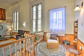 Lisle Apt: Fireplace & Stained Glass Windows!